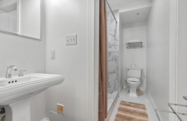 The Esplanade Compound - Foto 2