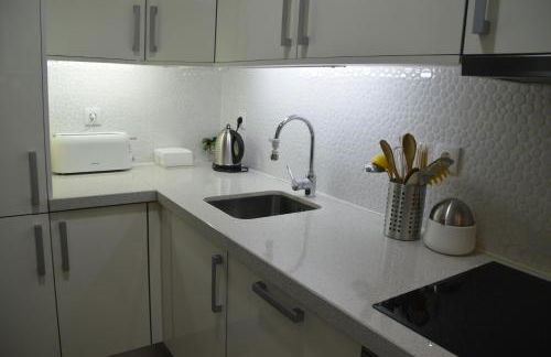 Amazing Beach & Pool Apartment with Garden - Foto 41