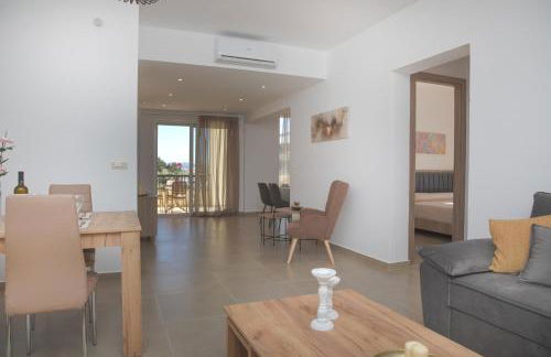 Etheria Comfort House - Photo 1