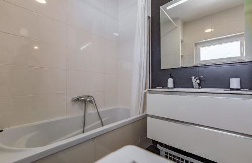 Serene Escape Near Zadar With Private Pool & Charming Outdoor Oasis - Foto 65