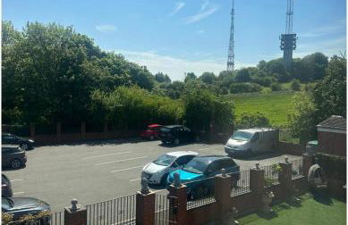 Entire 2 bedroom house. - Foto 19