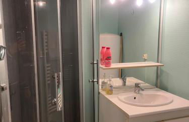 Studio meublé centre-ville Saint Junien - Foto 2