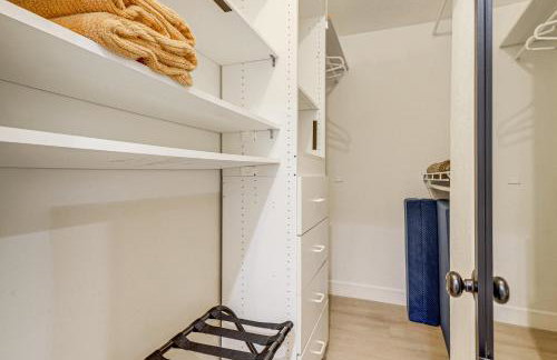 Game Room, Patio! Lake Worth Beach Family Retreat - Foto 15