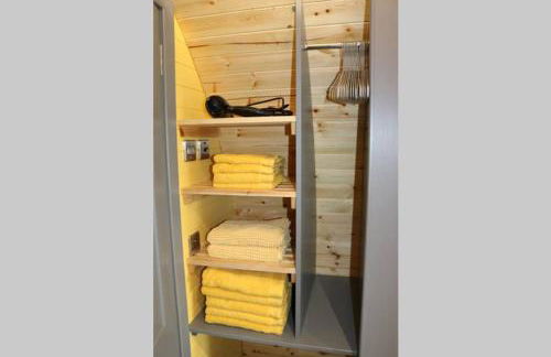 Glampods Glamping Pod - meet Highland Cows and Sheep Elgin - Foto 10