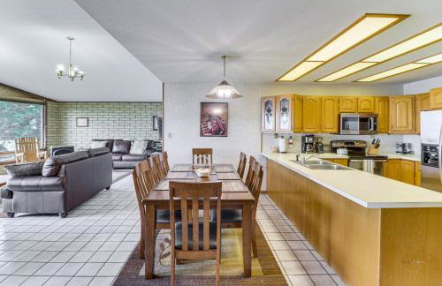 Flathead Lake Views Scenic and Spacious Retreat! - Foto 7