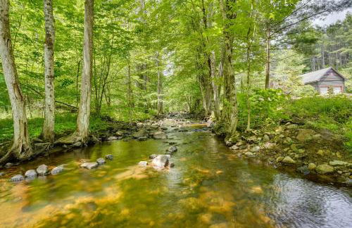 A-Frame Log Home with Game Room Near Lake George! - Foto 44