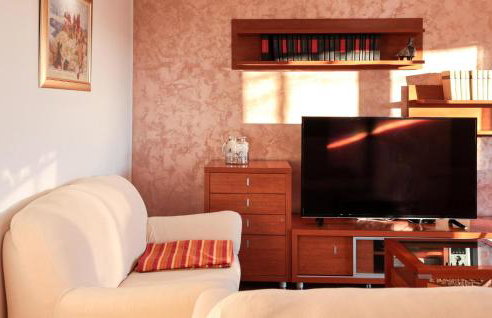 Five-Bedroom Holiday Home In Blato Na Cetini - Photo 17