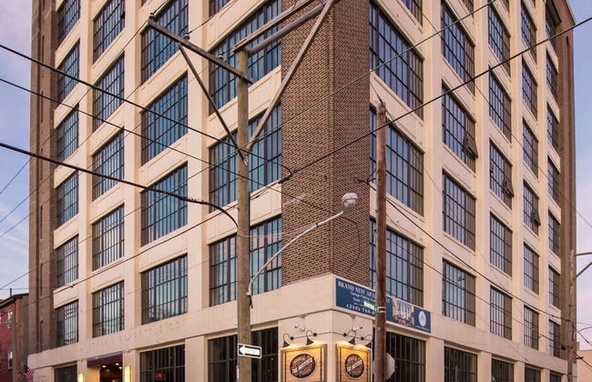 Sosuite 2BR Apt w Balcony W D Gym On-site Bar - Photo 45