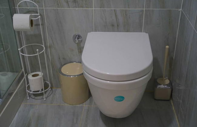 Exclusive Spacious 2 1 Apartment 2 Bathrooms - Core Living - Photo 34