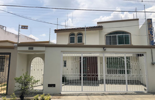 Expo Guadalajara House - Photo 24