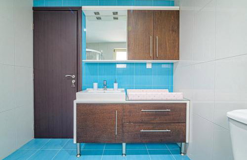 Elysian Stone Villa with Pool & Mountain View - Photo 40