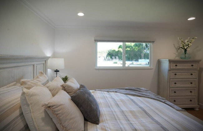 Awesome 5 Bedroom 3 Bath Pool Home With In-ground Jacuzzi - Foto 11