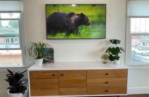 Huge Updated Spanish Apt - Steps to Beach & Bay! - Foto 18