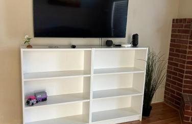 Comfy 3-Bedroom Home in Arlington - Foto 12