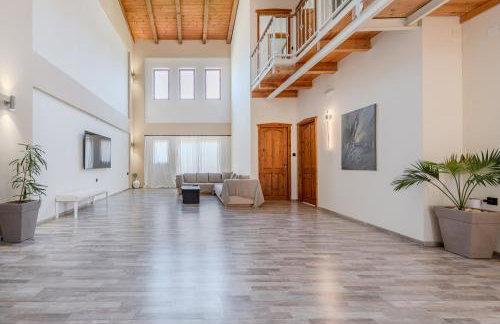 Golden Sand Beach Villa - Photo 16