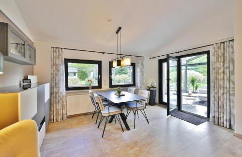 Ferienhaus 'Kahle Pön' mit MeineCardPlus, Wintergarten und eingezäuntem Garten - Foto 8