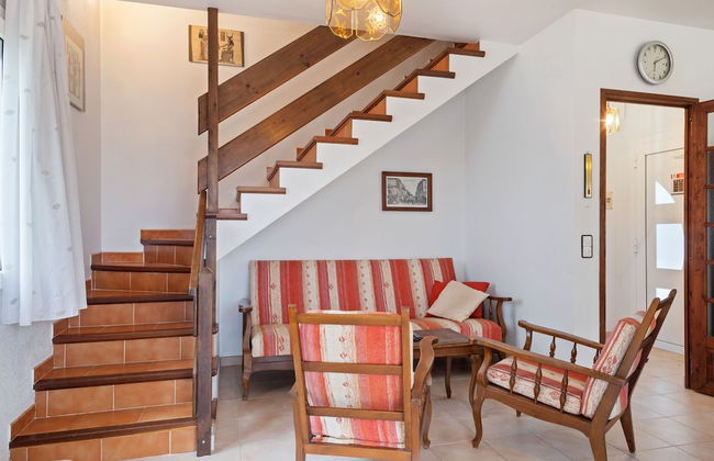 Peaceful Holiday Home in Sant Pere Pescador With Swimming Pool - Foto 8