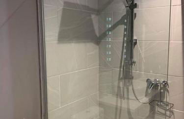 Beautiful Georgian cottage within a private walled garden - Foto 28