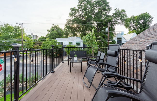 Insta-worthy Two House Corner Compound - Foto 22