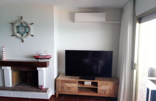 Acogedor y Amplio Apartamento familiar a pie de playa - Photo 7