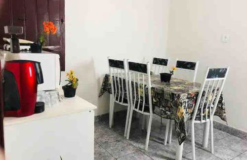 Casa inteira - melhor localização - Photo 1