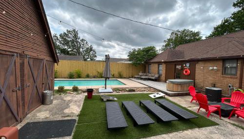 In-ground pool, hot tub, fire pit, massage room! - Foto 2