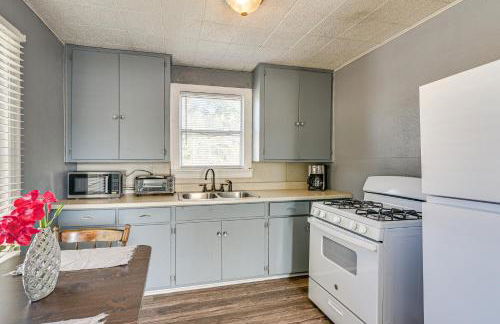 Near Sabine Lake Pet-Friendly Apt in Port Arthur - Foto 10