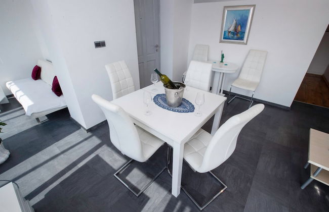 Apartment Four tower - Photo 23