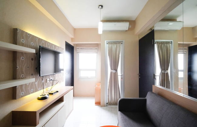 Homey And Tidy 2Br At Puri Mas Apartment - Foto 11