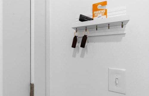 Luxury Lil' Italy 2BR, Sleeps 6 Free, Parking Gym - Foto 47