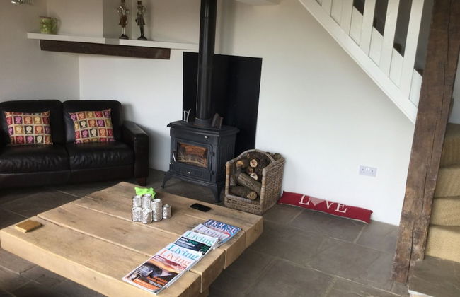 Impeccable Cottage Suitable for 2 Adults & 1 Child - Foto 12