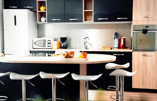 La Tanière du Corsaire - Coliving - jusqu'à 4 chambres - vue Rivière - Foto 26