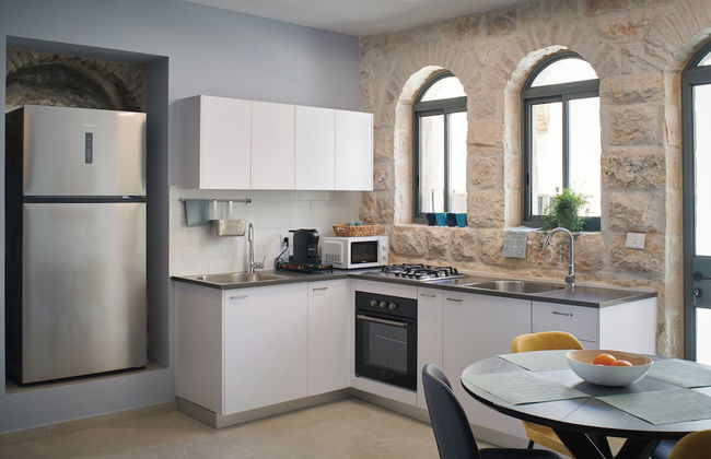 Machne Yehuda Vacation Apartment - Photo 16