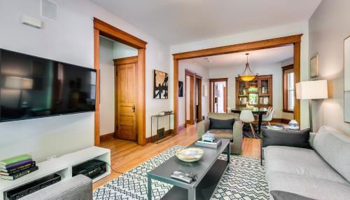 Garage Parking! Walk to Logan Square Station Plus Great Local Restaurants and Bars - Foto 2