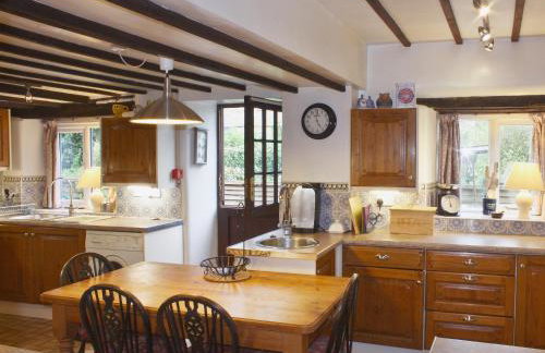 Churchview House - Photo 6