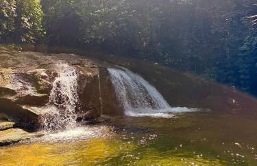 Exclusivo flat 2 quartos à beira-mar com vista panorâmica - Foto 10