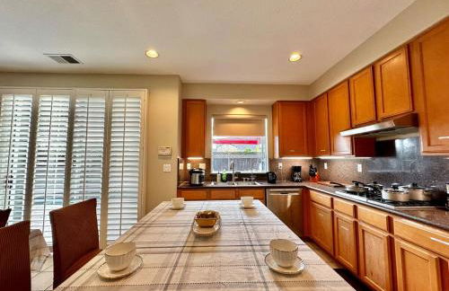 Stunning Oasis Retreat Pool Hot Tub SF Bay - Photo 11