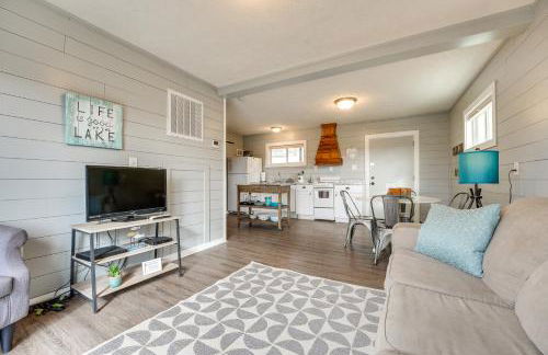 Lake and Trail Access Cape Fair Cottage with Deck - Foto 4