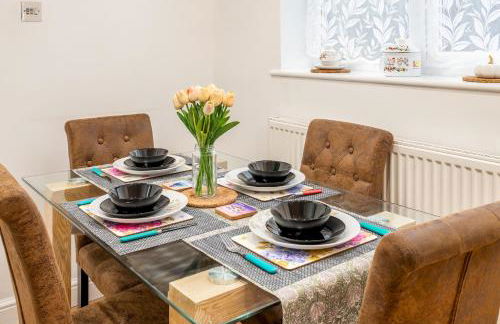 Family Friendly, Cosy 3 bed Home - Pass the Keys - Foto 4