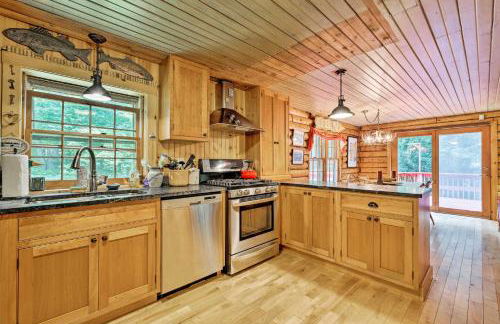 Private Wooded Cabin 7 Mi to Mount Snow! - Foto 12