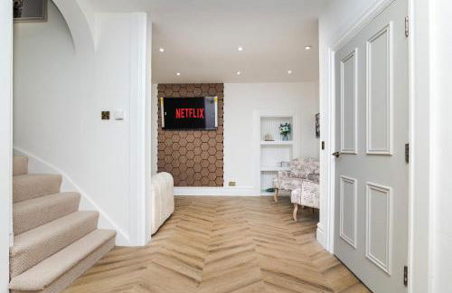 2 Bedroom Cottage-Free Parking - Photo 19