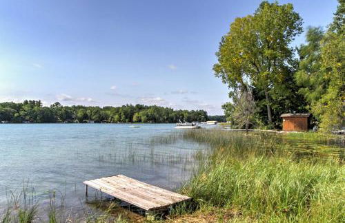 Waupaca Lakefront Home with Pool Table and Dock! - Foto 22