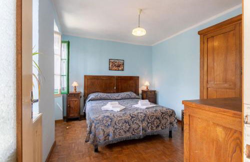 Sciura Elena's Terrace With Lake, Mounts & Valley by Halldis - Foto 32