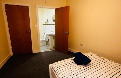 Stunning 5-Bed House in Peterborough host 15 g - Foto 14