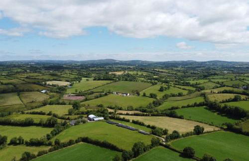 Sleeps 18 Double Decker Bus Hot Tub Sauna Cinema Pets - Foto 4