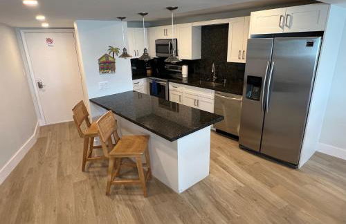 LICENSED MGR - MODERN OCEANFRONT CONDO! BEAUTIFUL OCEAN VIEWS! BEACH RESORT! 2 KING BEDs! - Foto 6