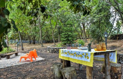 Lovely Home In Santa Venerina With Wifi - Foto 17