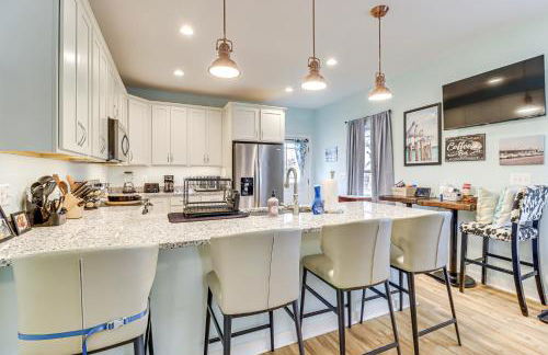 Walk to Bay Home with Fenced Yard in Colonial Beach - Foto 12