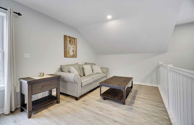 The Nest at Pinecrest by Avantstay Spacious Deck, Game Room, Fire Pit - Foto 42