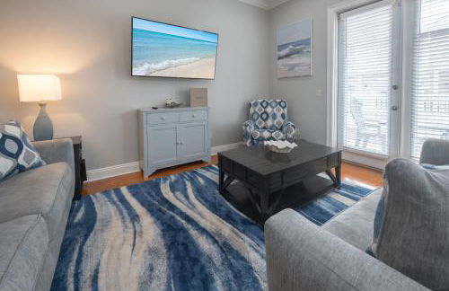 Beach Getaway for 15 A Few Steps from the Sand - Foto 68